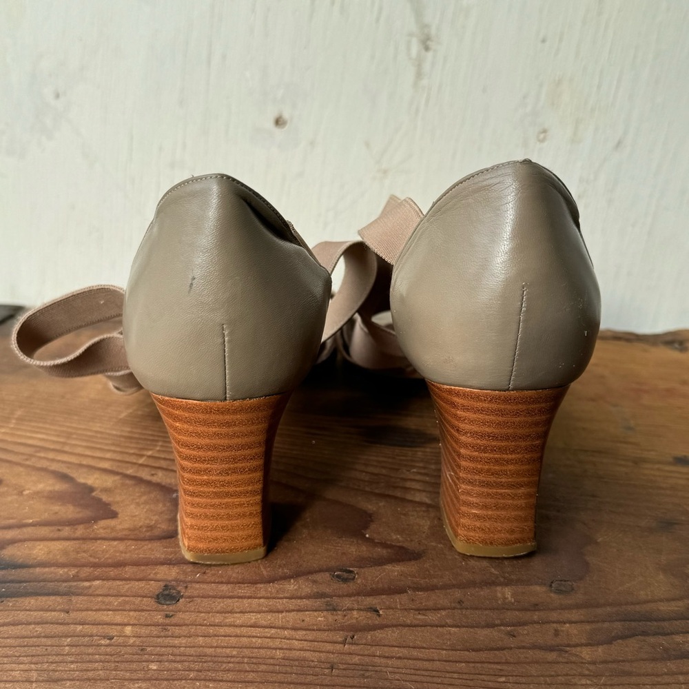 Stuart Weitzman // Tan Elastic Strappy Stacked He… - image 3